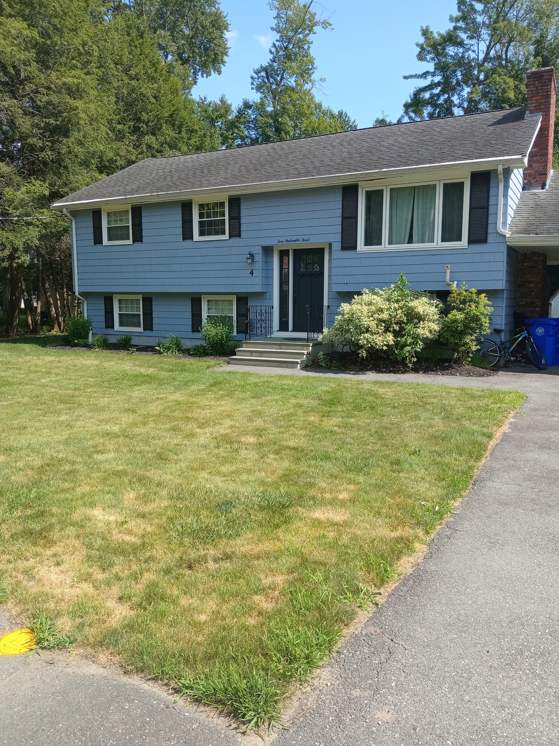 4 Washington Rd. - 2,500USD / month